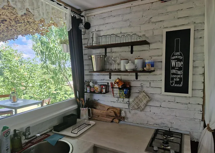 Sami House 펜션 Banostor